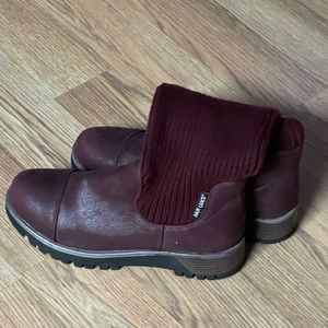 Burgundy Muk Luks